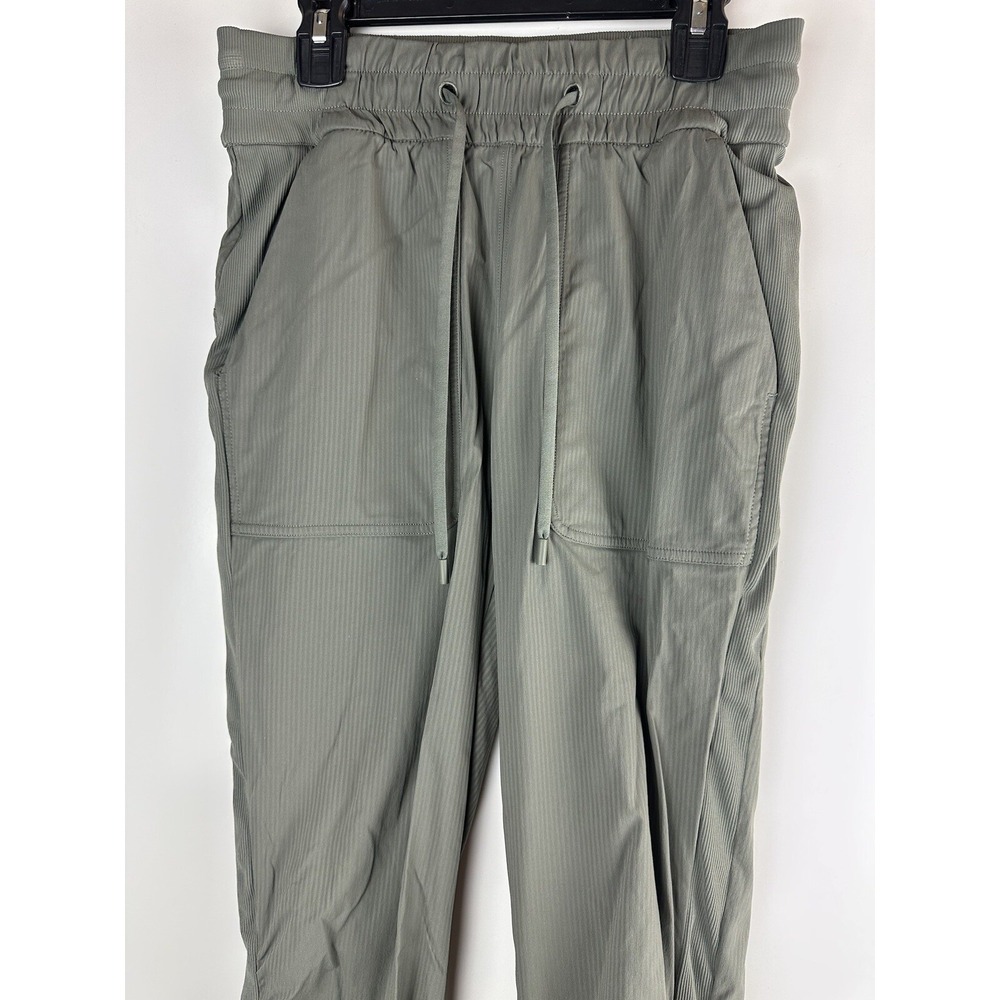 Lululemon Beyond the Studio Jogger Lightweight Stretch Green Ruched Pockets 4 - Picture 6 of 9